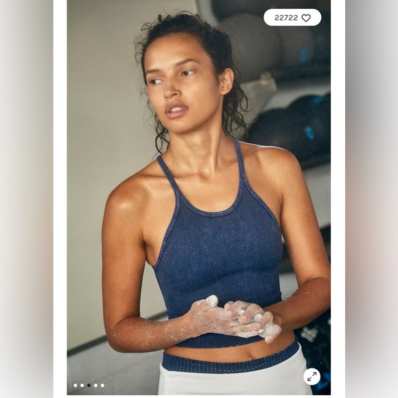 Free People Happiness Runs Long Crop Tank in Vintage Navy M/L - Picture 2 of 6